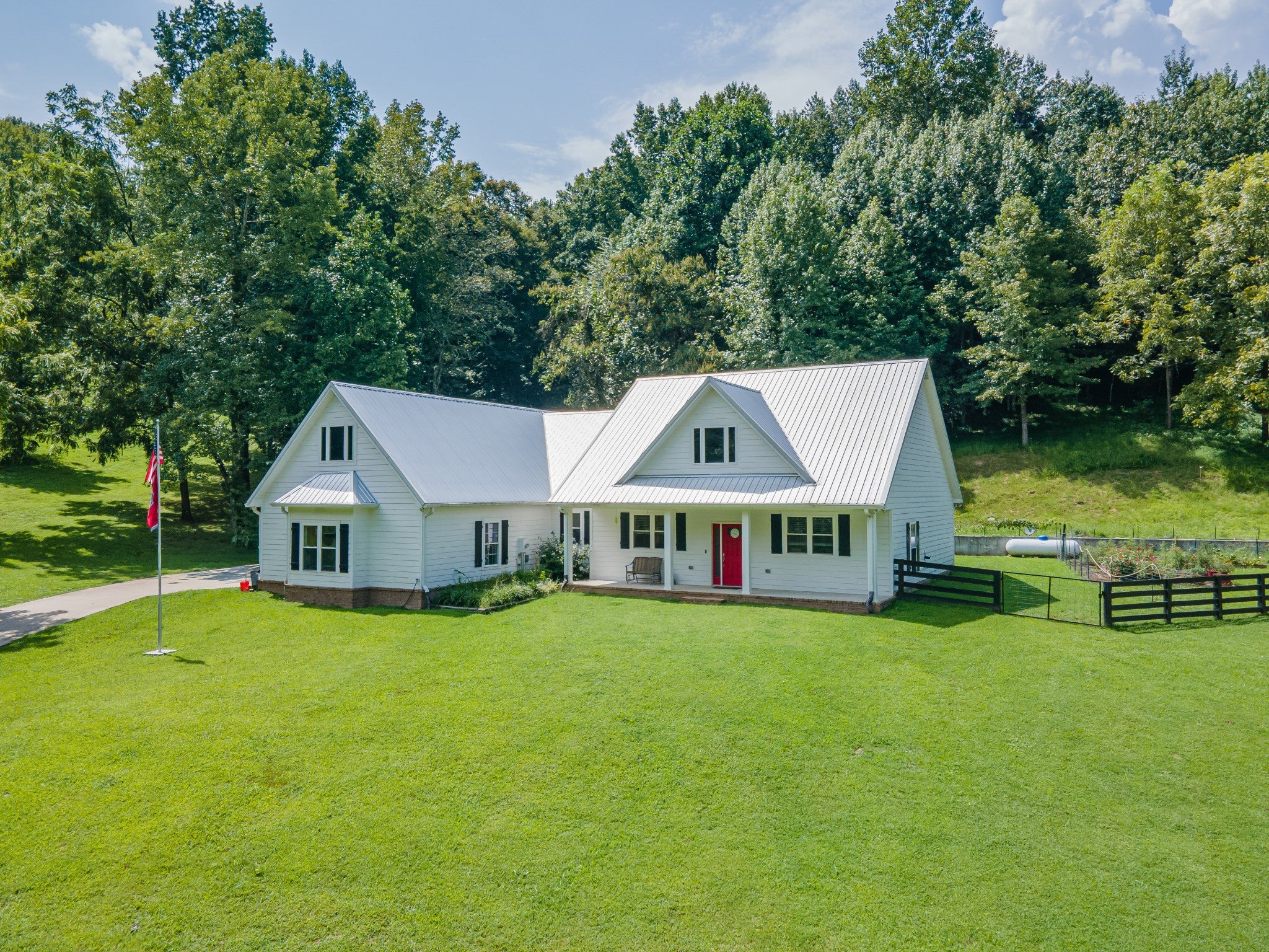 1049 Williams Hollow Rd