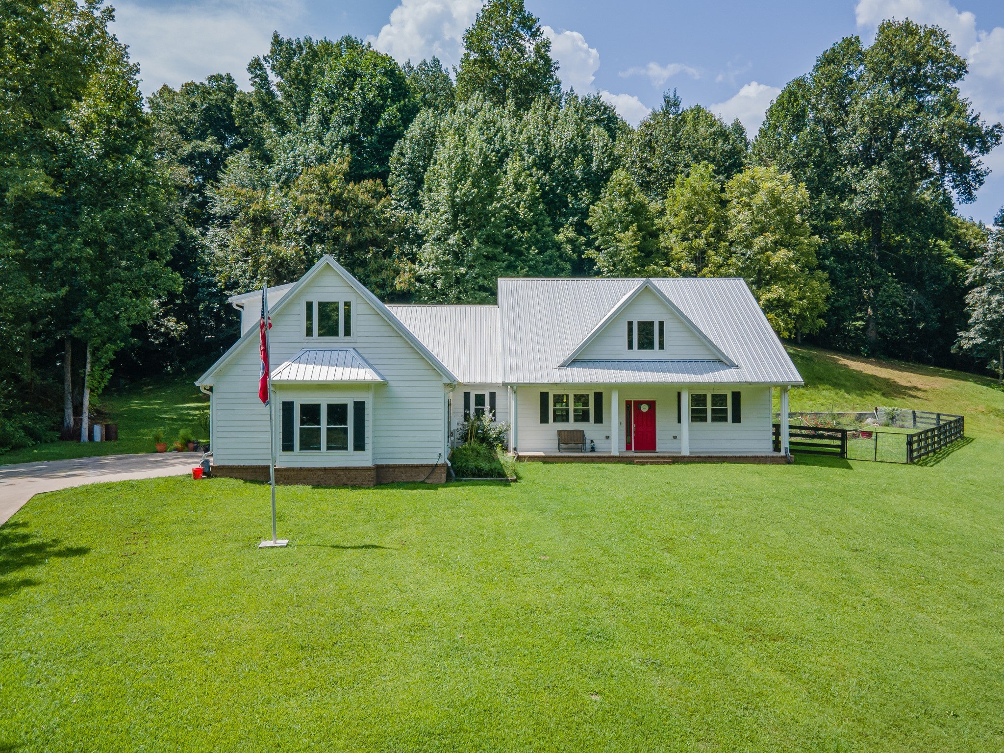 1049 Williams Hollow Rd