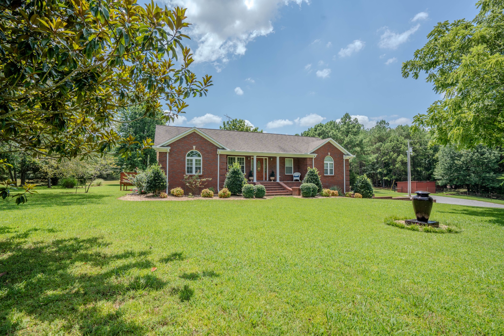 2545 Fall River Rd
