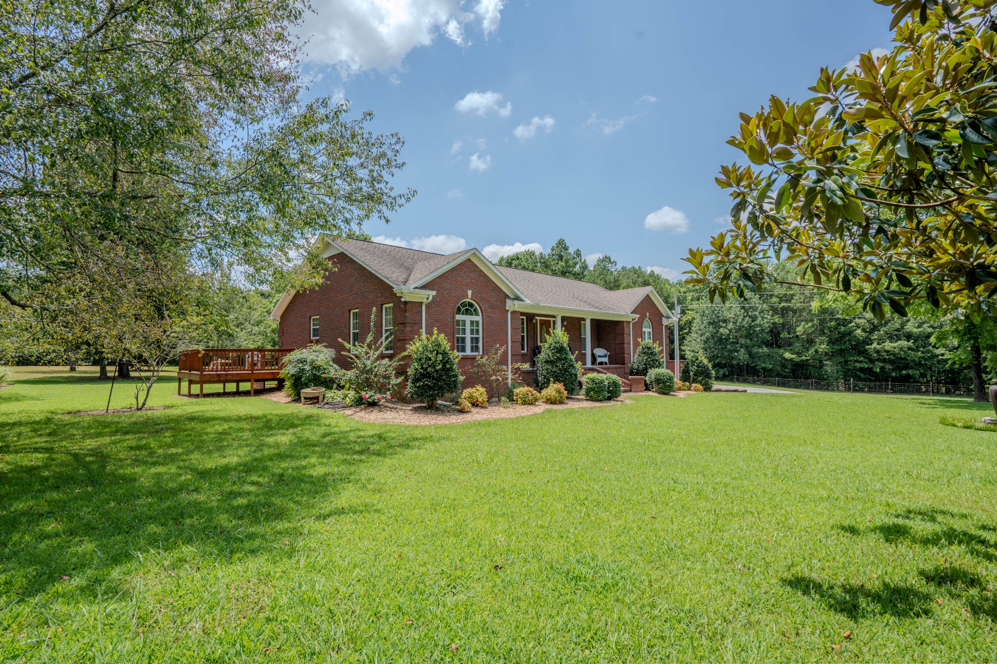 2545 Fall River Rd