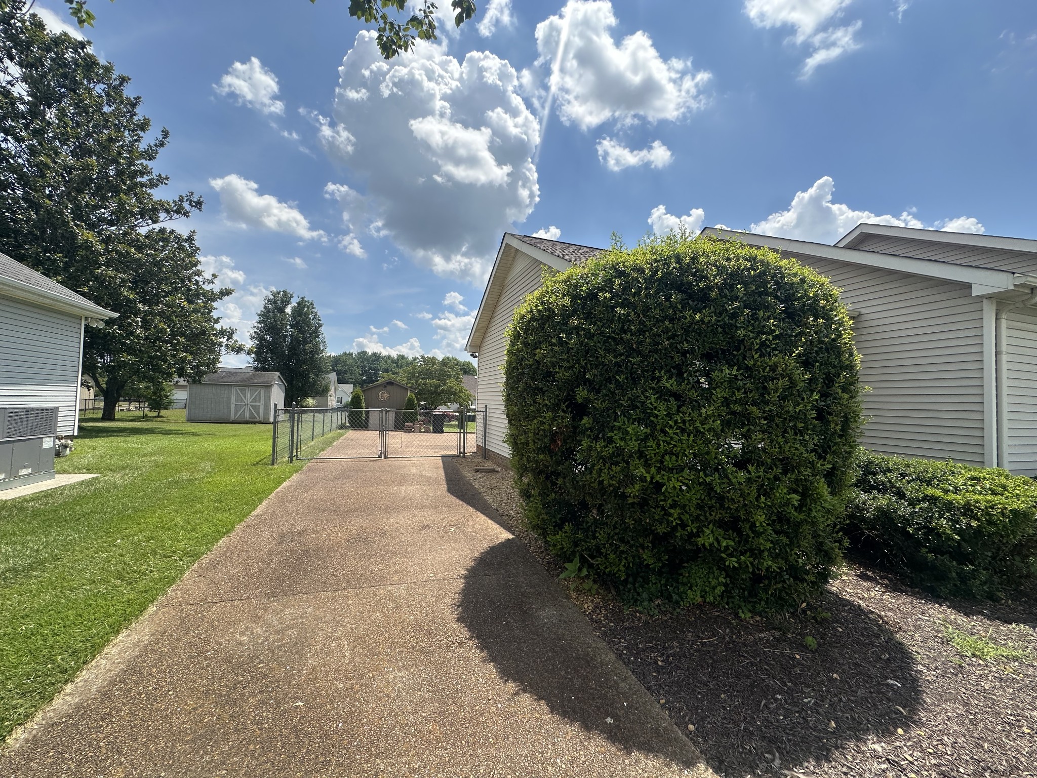 2321 Briar Bend Dr