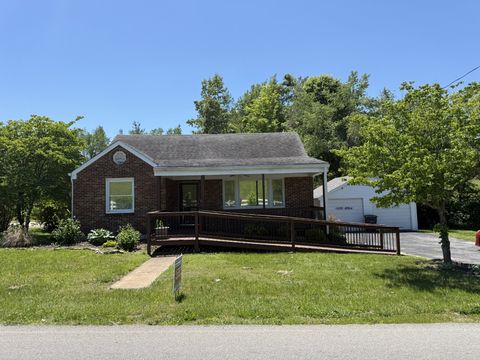 583 Brattontown Cir Lafayette TN 37083