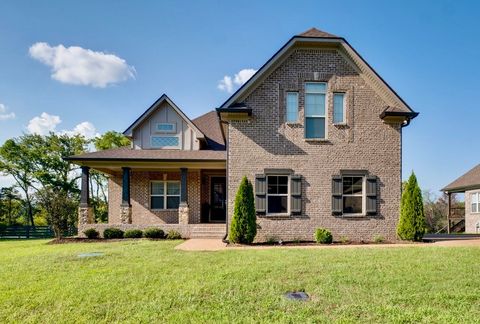 811 Ridgestone Pl Lebanon TN 37087