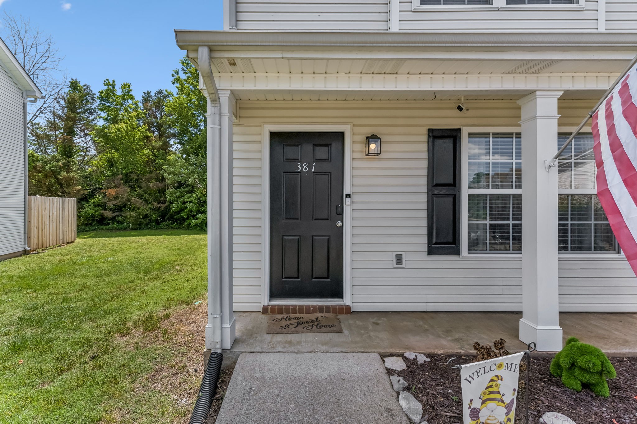 381 Shoshone Pl