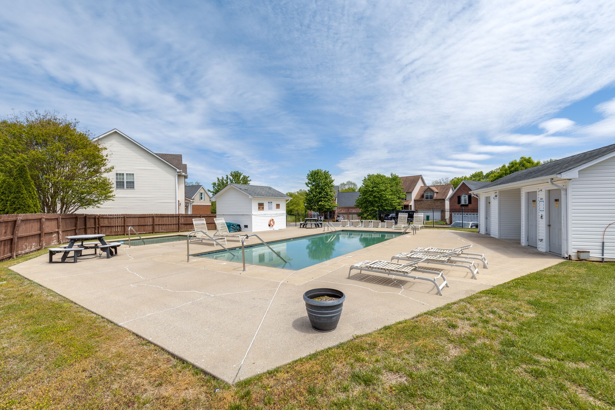 Photo 41 of 41 of 1512 Callender Rd house