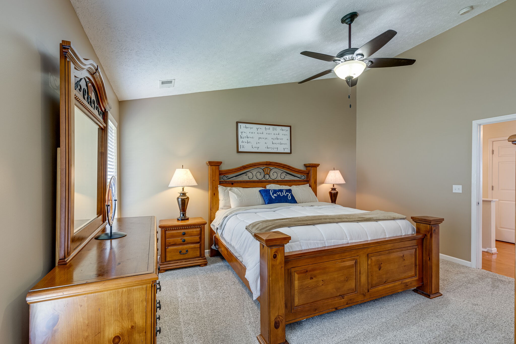 Photo 22 of 41 of 1512 Callender Rd house