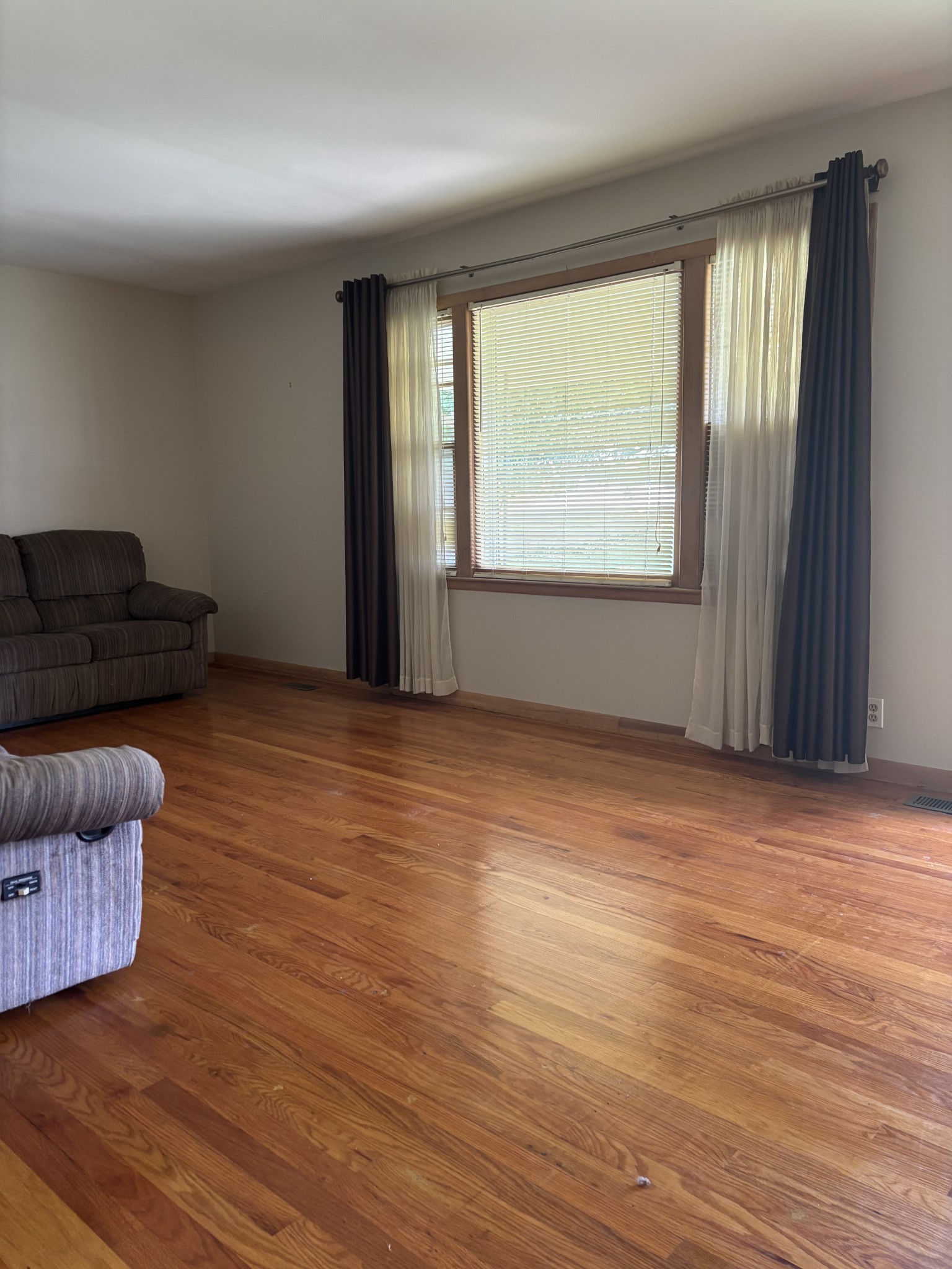 131 Robinhood Cir