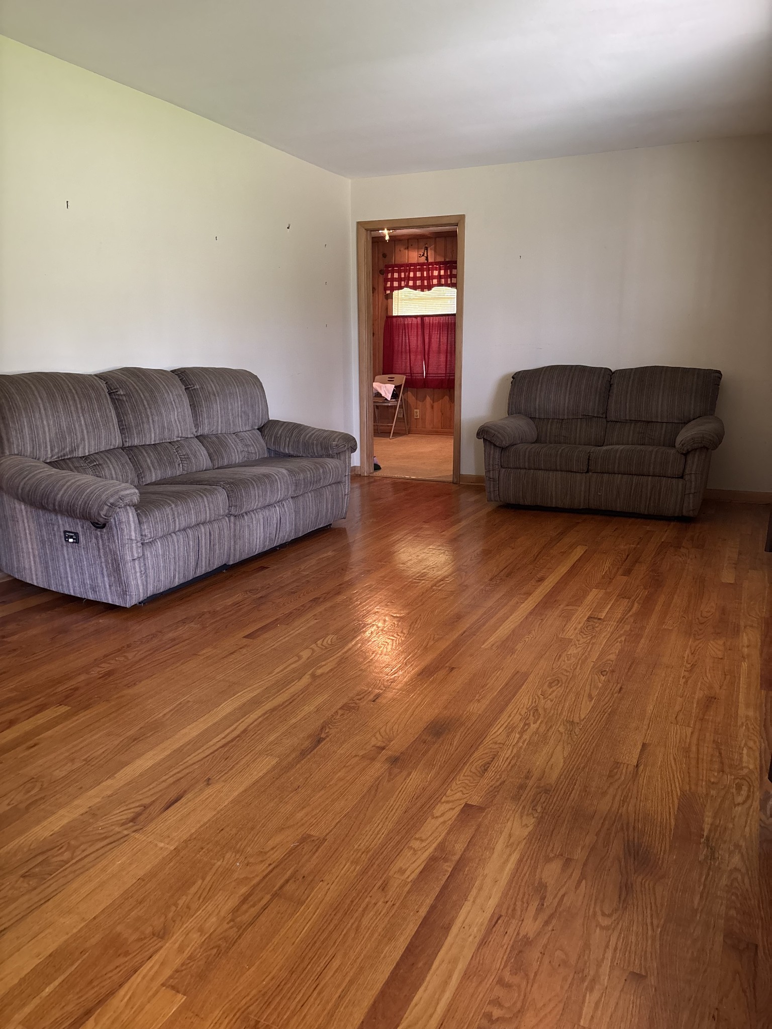 131 Robinhood Cir