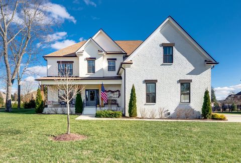 123 Hayfield Ct Lascassas TN 37085