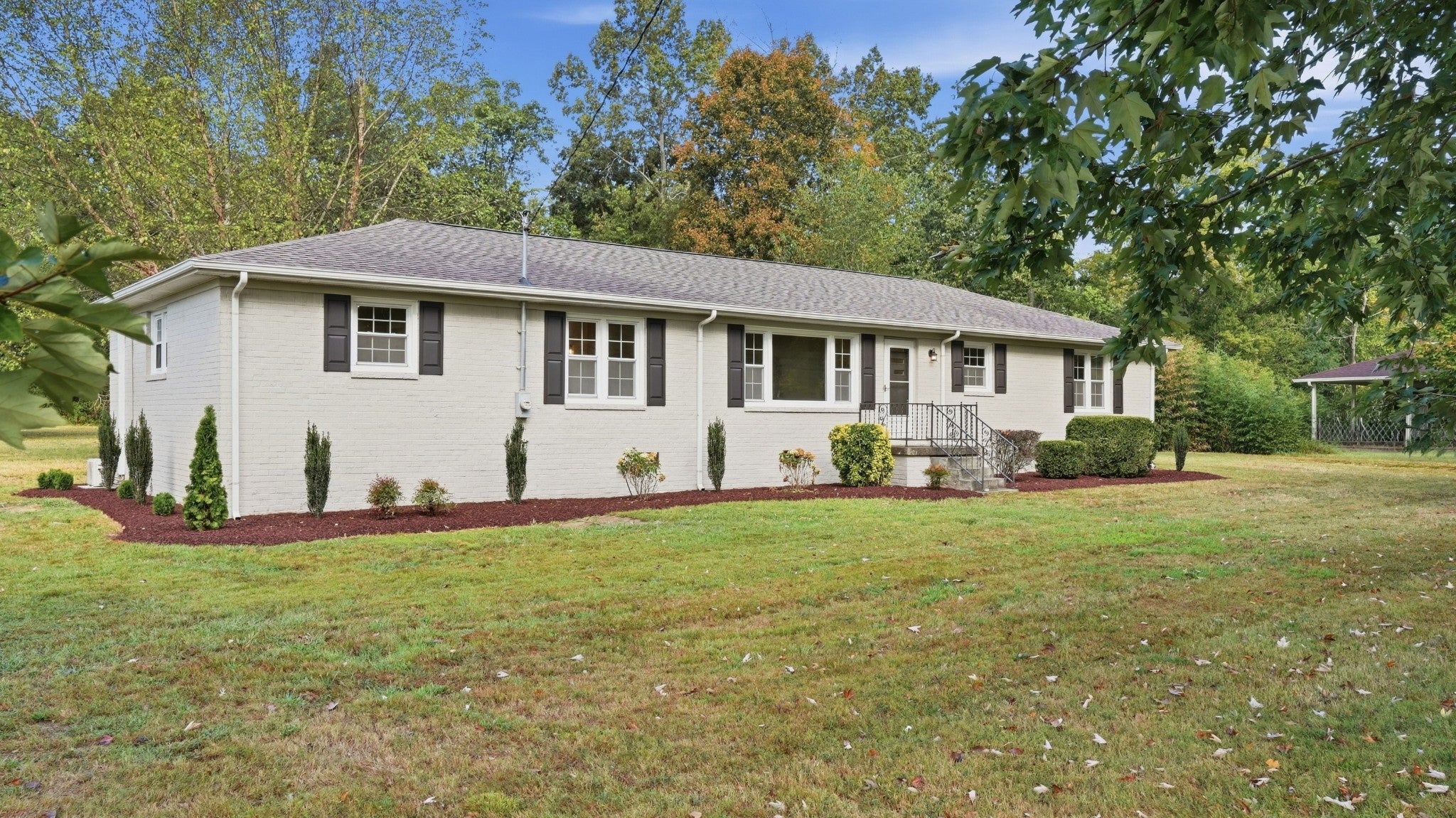 342 Oakwood Ln