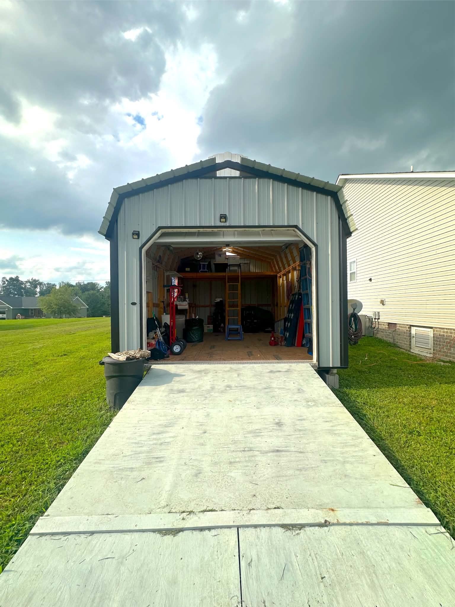 311 Autumn Hills Dr