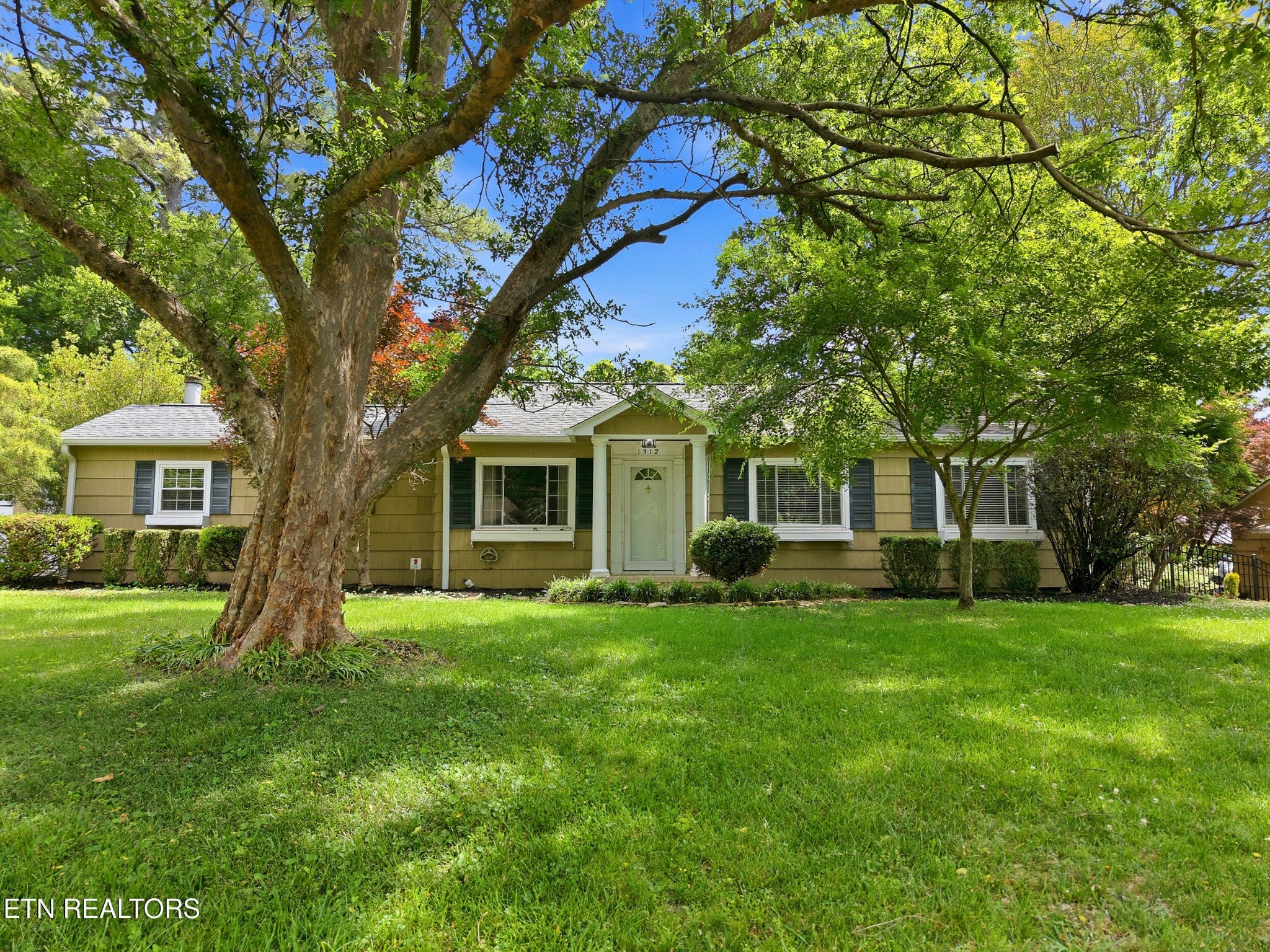1312 Bradford Lane
