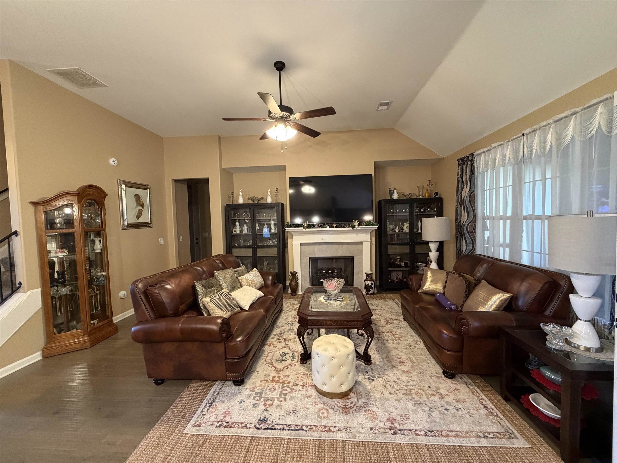 125 LAUREL GLEN DR