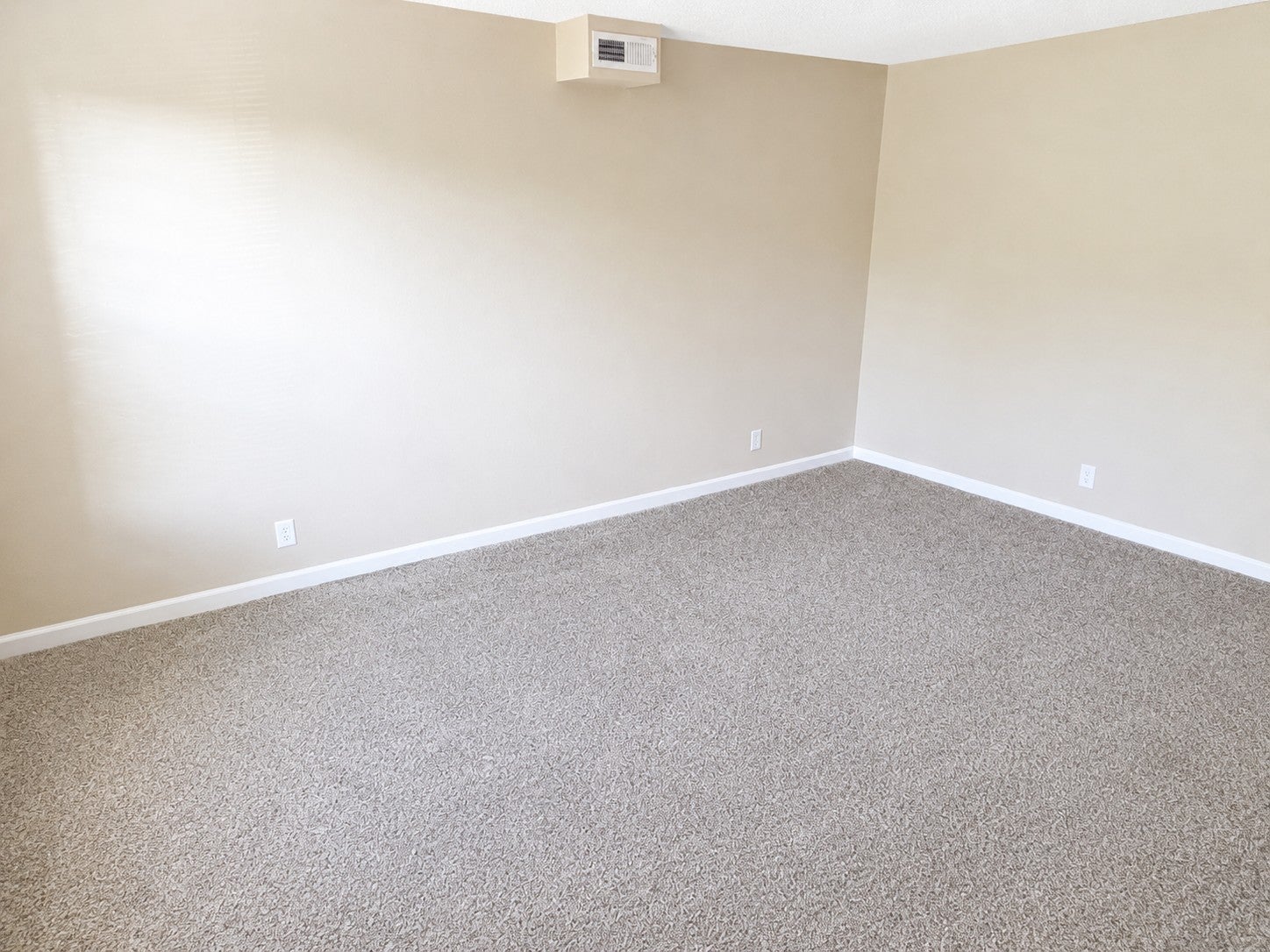 280 Donna Dr A