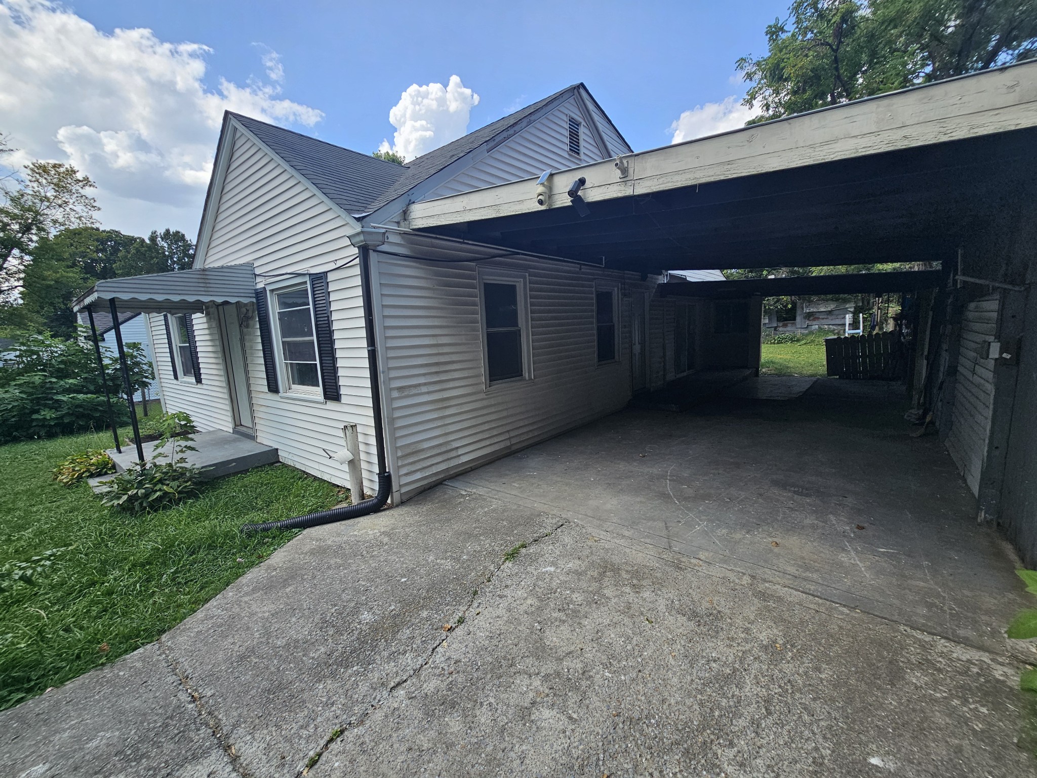 902 Kipling Dr