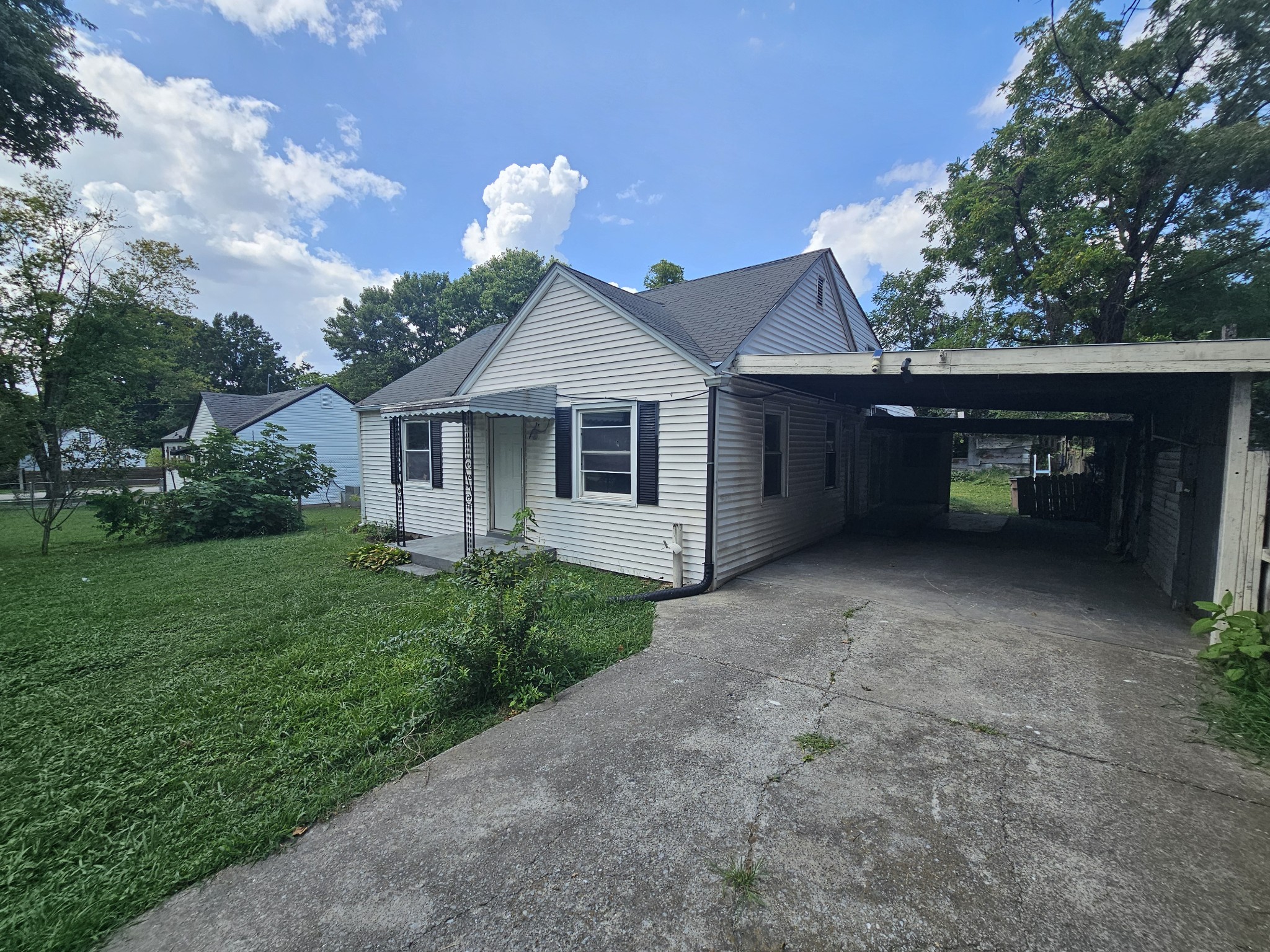 902 Kipling Dr