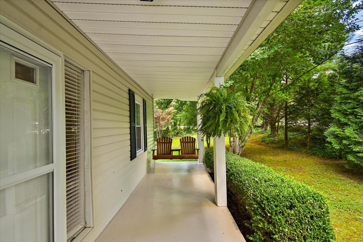1570 Wolf Creek Rd