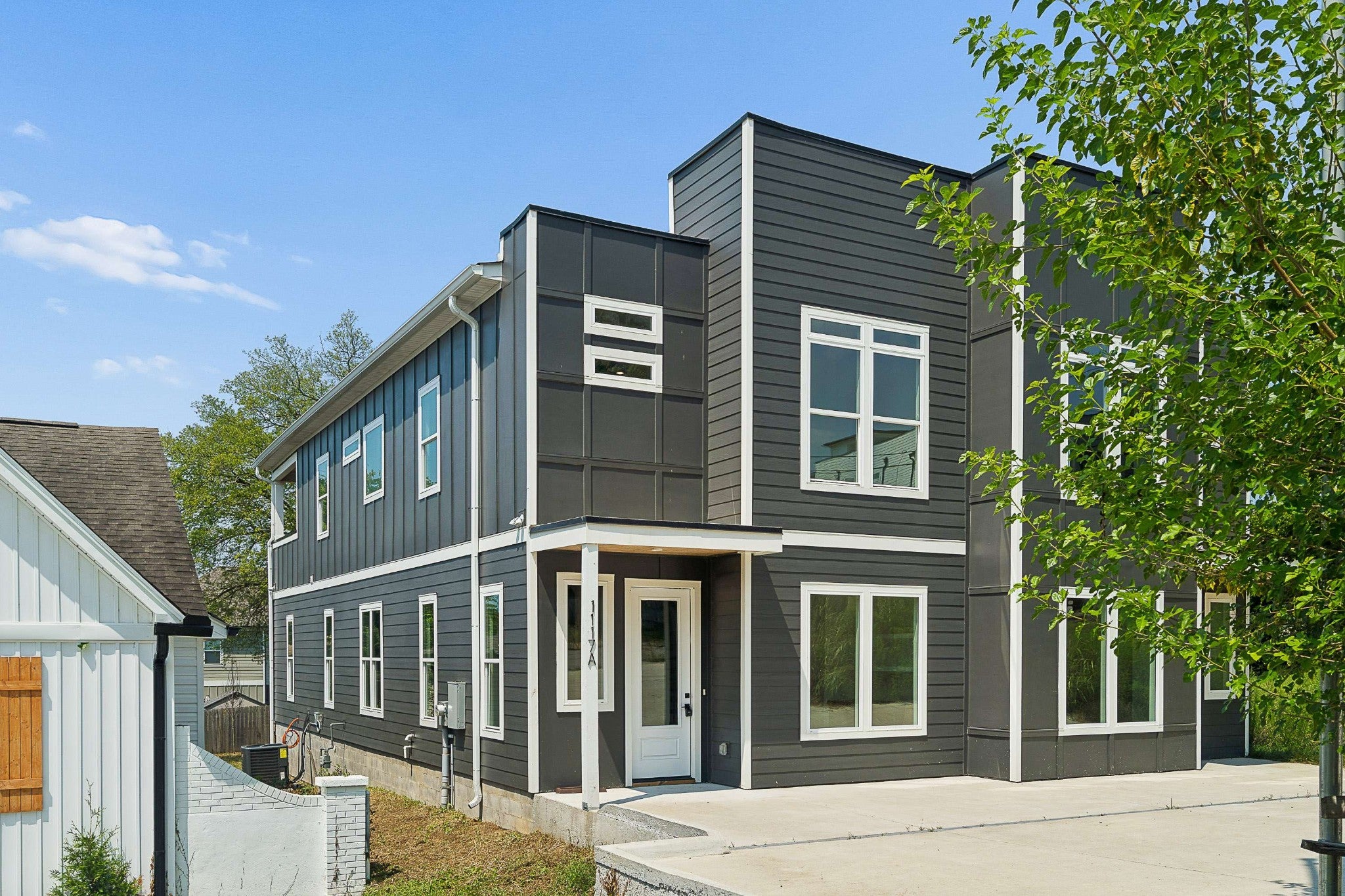 1117A 38th Ave N