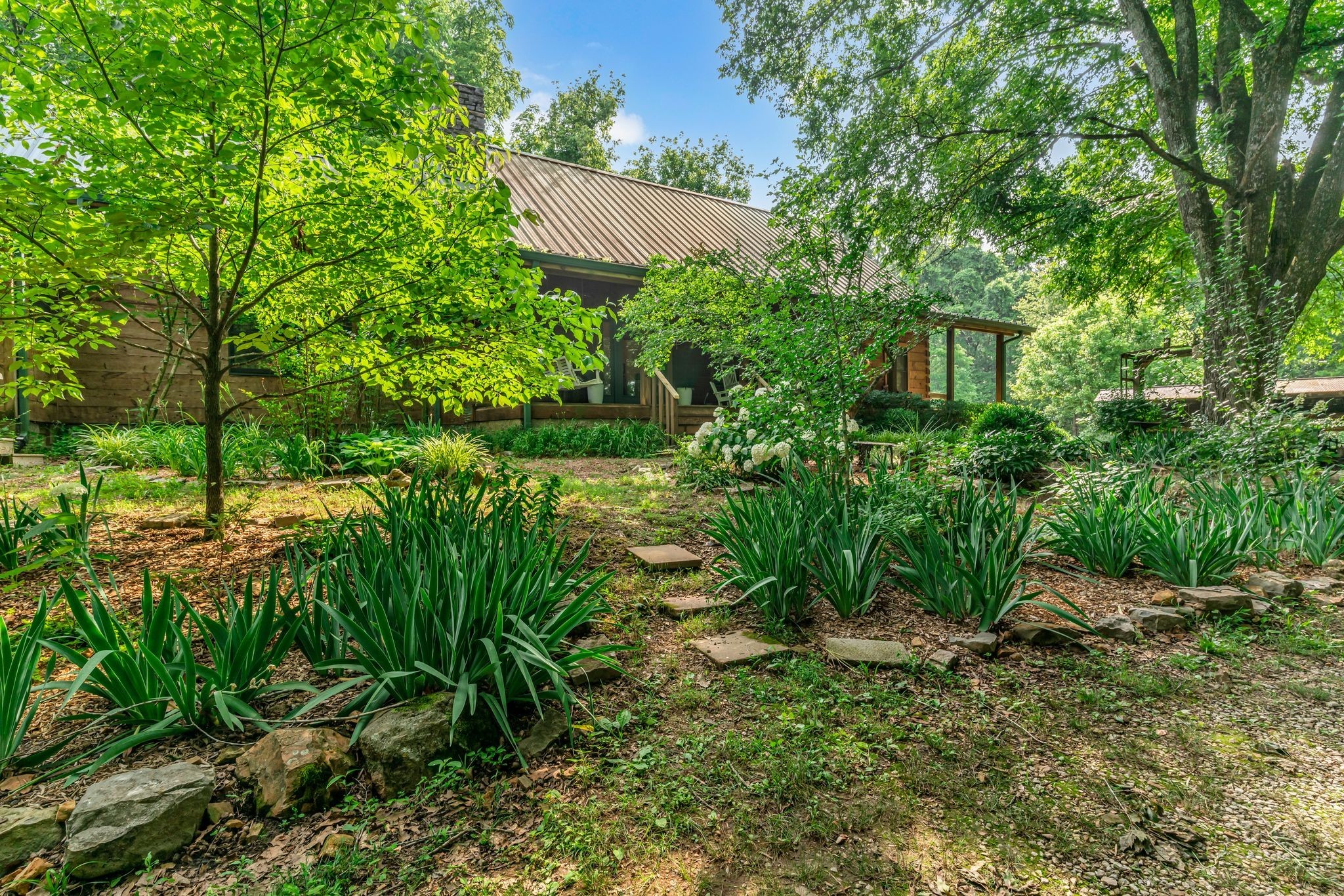3316 Burr Rd