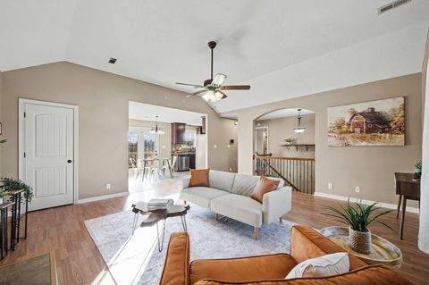 1304 Freedom Dr Clarksville TN 37042