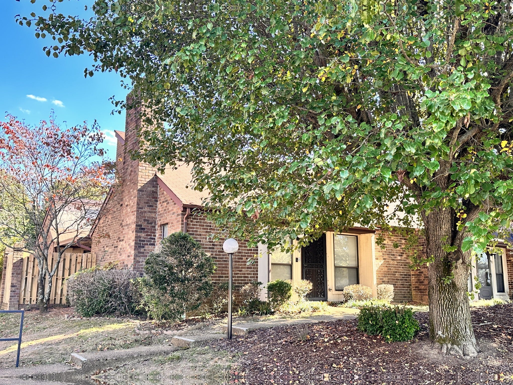 2-bed condo at 410 Hunters Pl, Hermitage, sold June 19, 2026