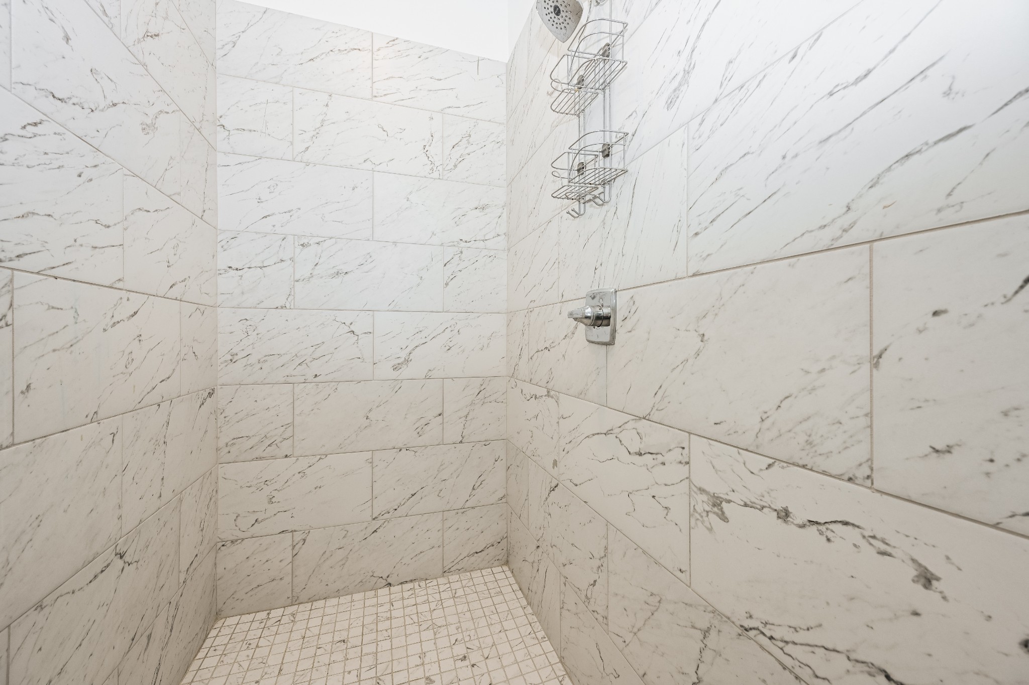 341 Edwin St B