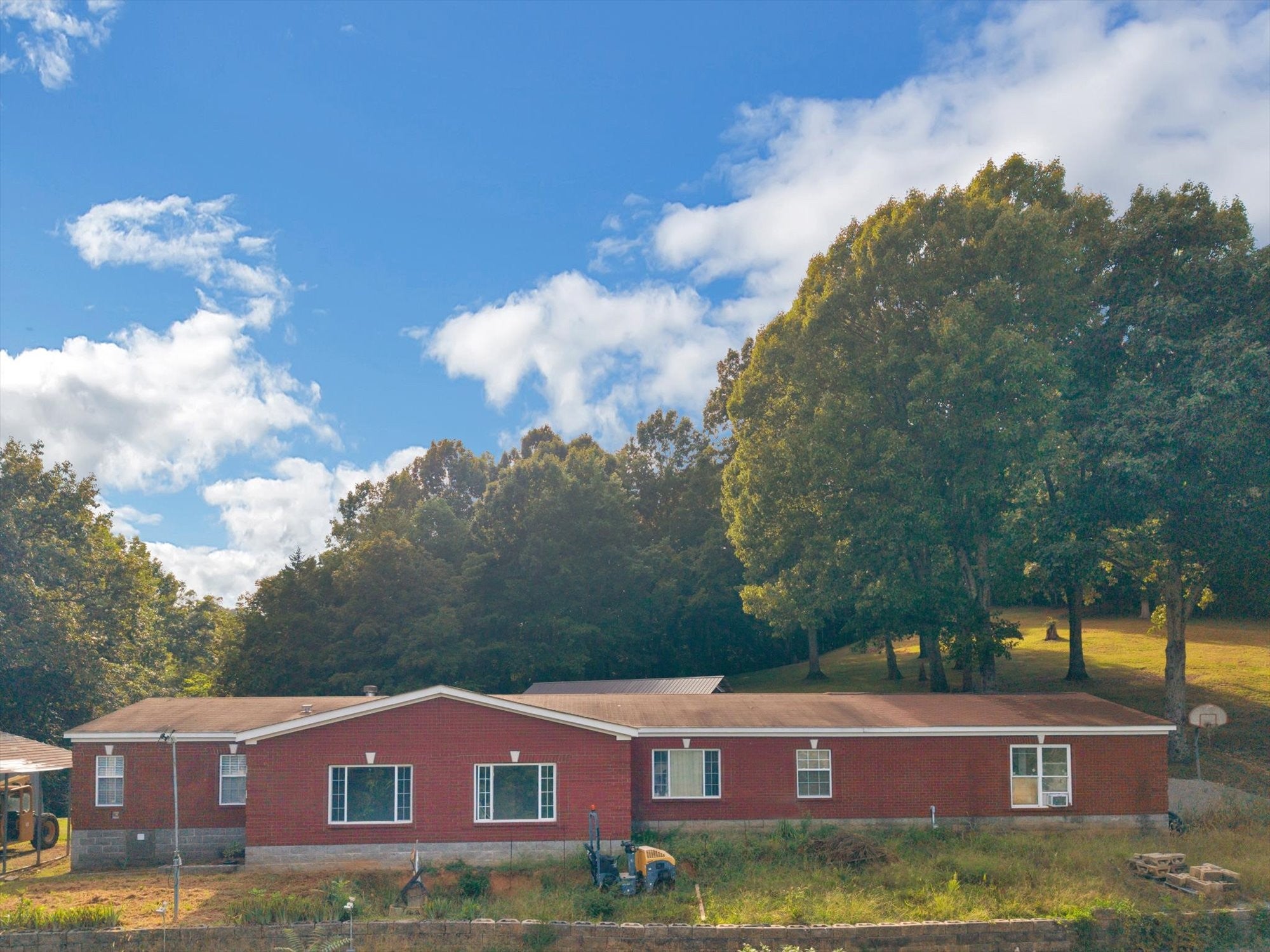500 Long Hollow Rd