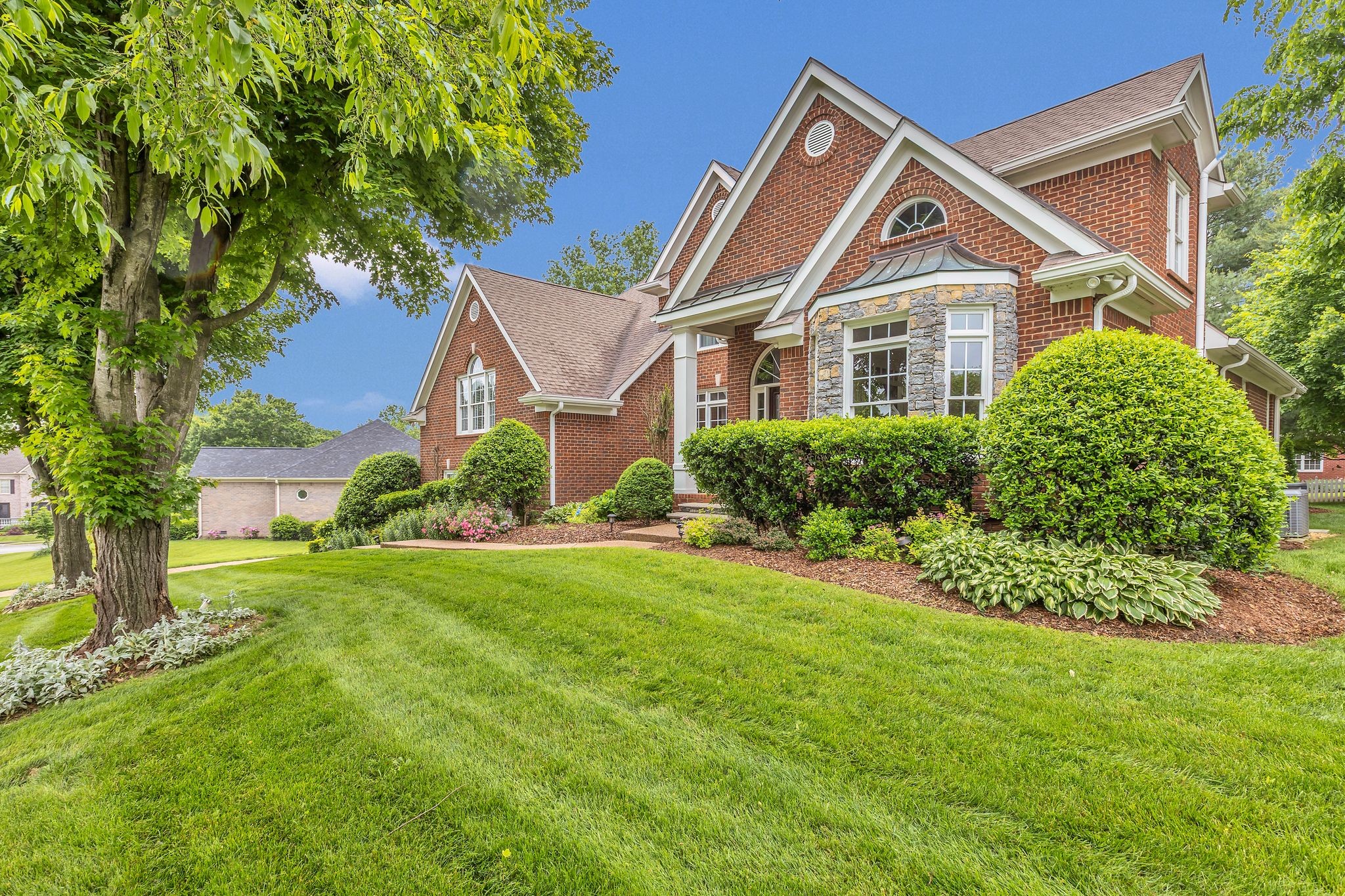 805 Walden Dr