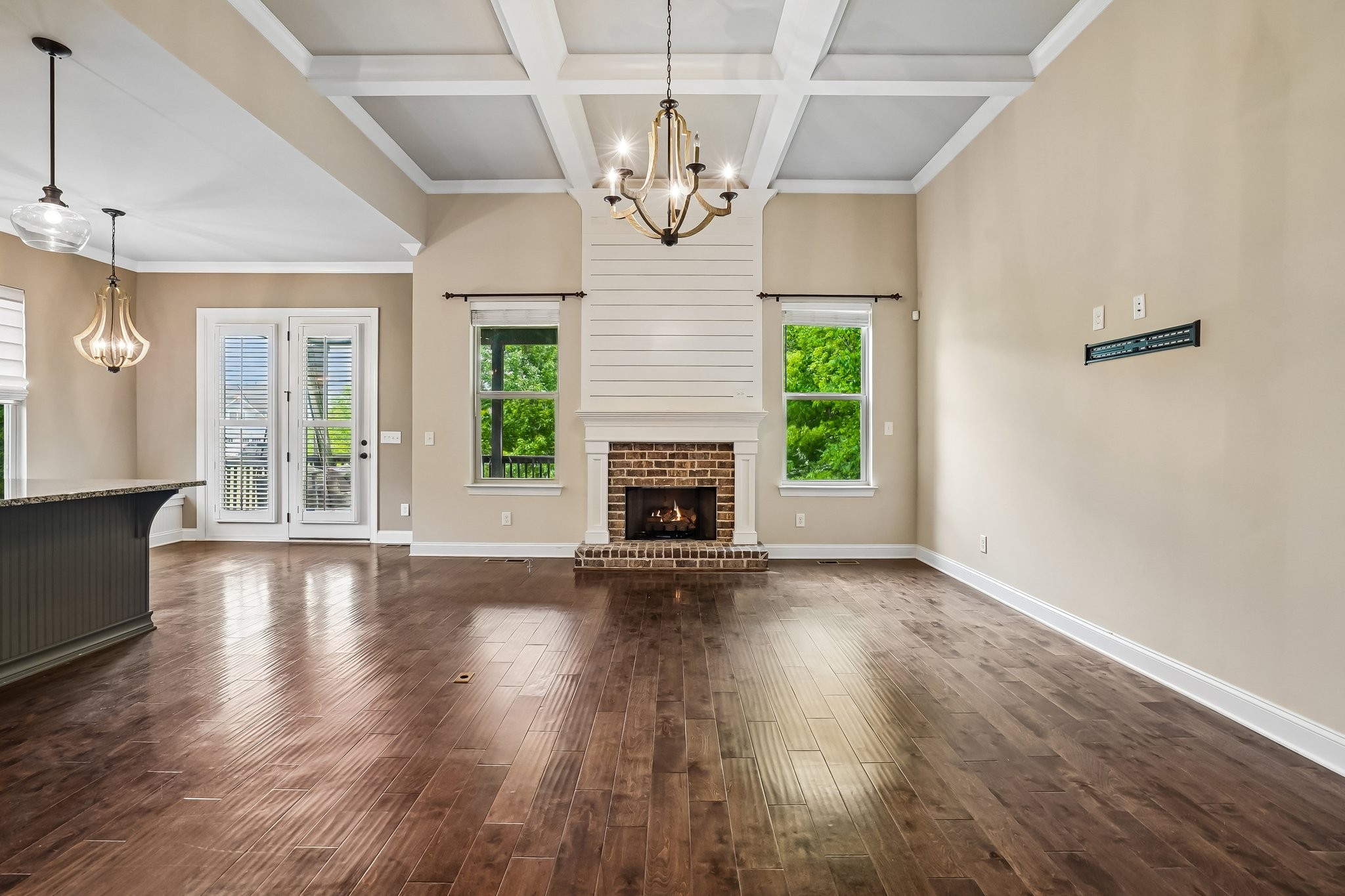 2504 Waldorf Ln