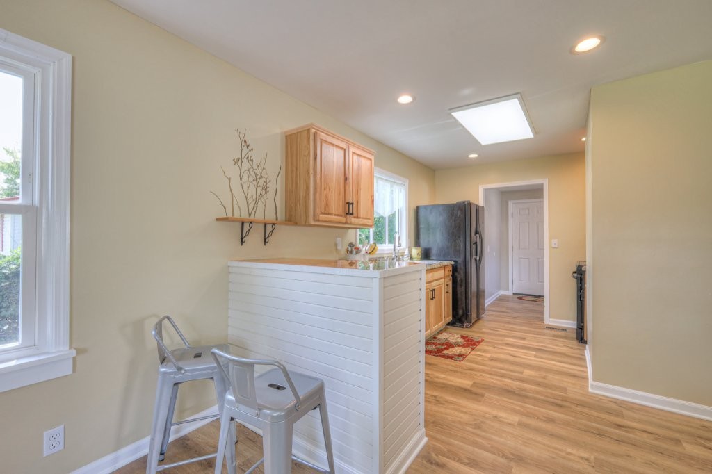 208 Gowan Dr