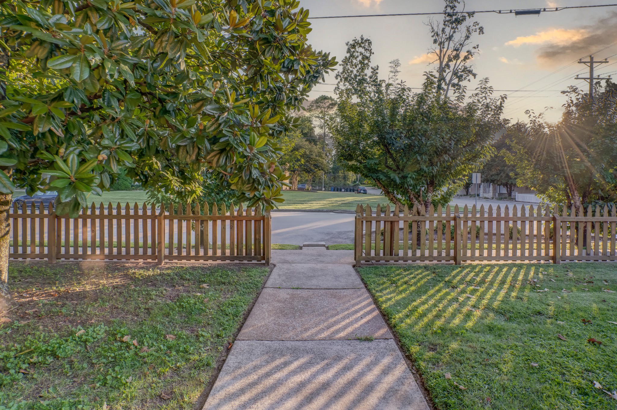 305 4th Ave S, Franklin TN 37064 4-bed home, photo 6 of 30