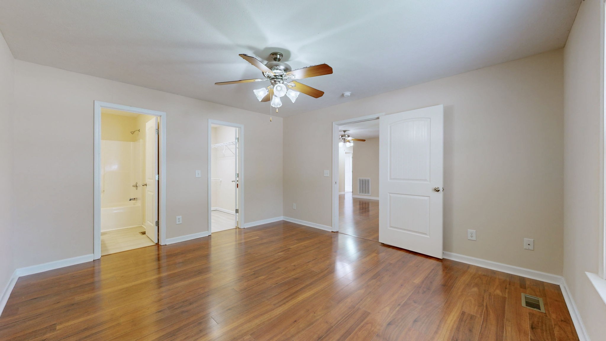 1921 Littleton Ct