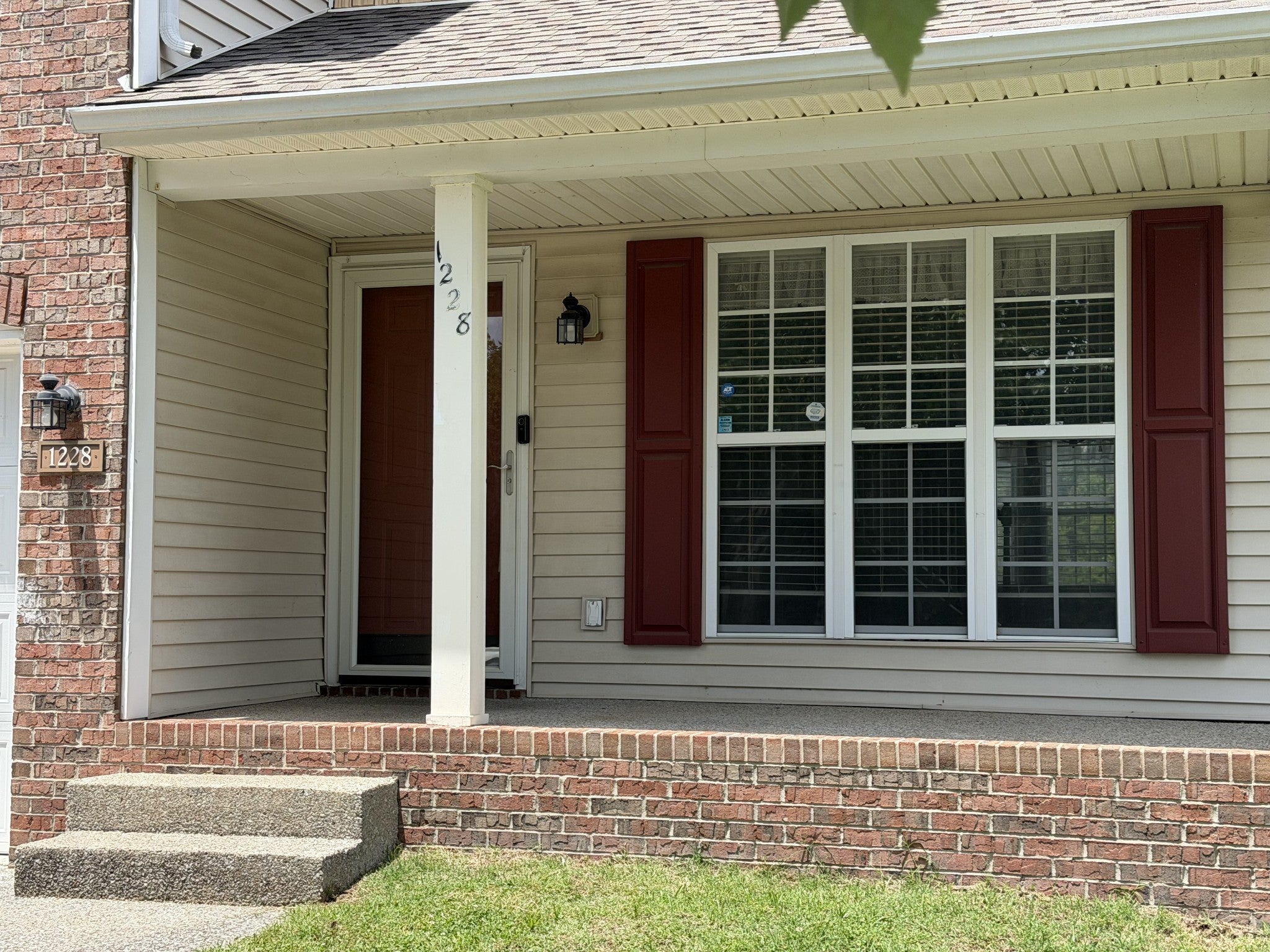 1228 Bending Creek Dr