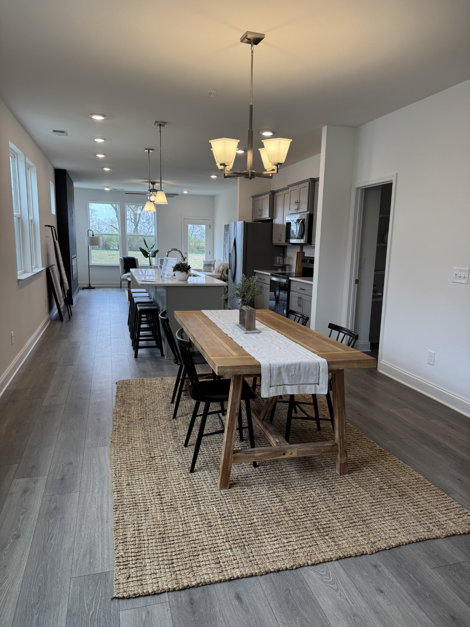 1166 June Wilde Ridge