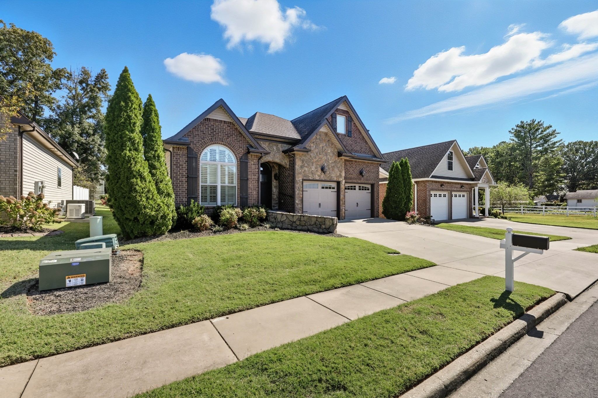 341 Turnberry Cir