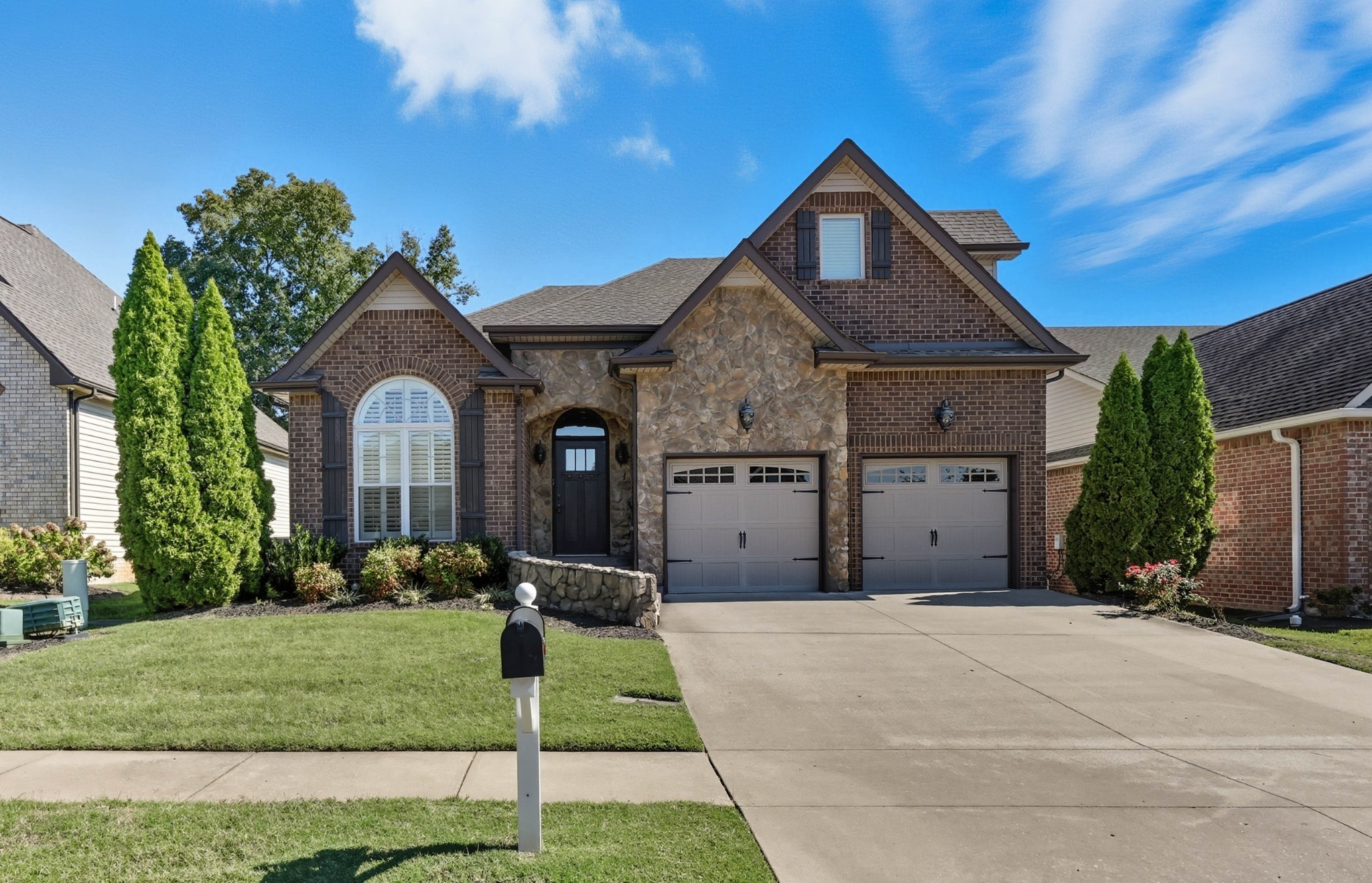 341 Turnberry Cir