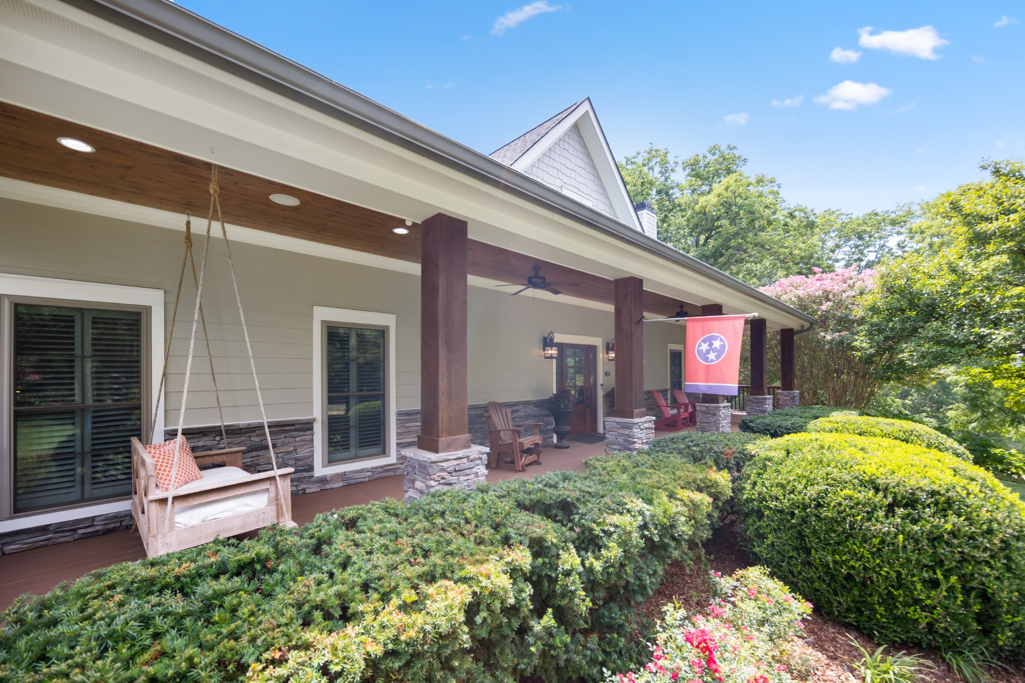 208 Evergreen Ct