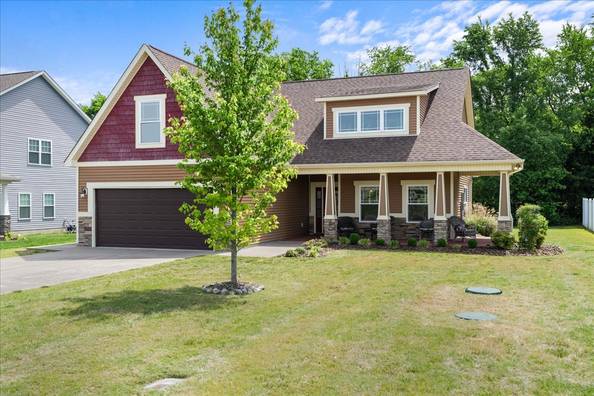 640 Laurel Ln