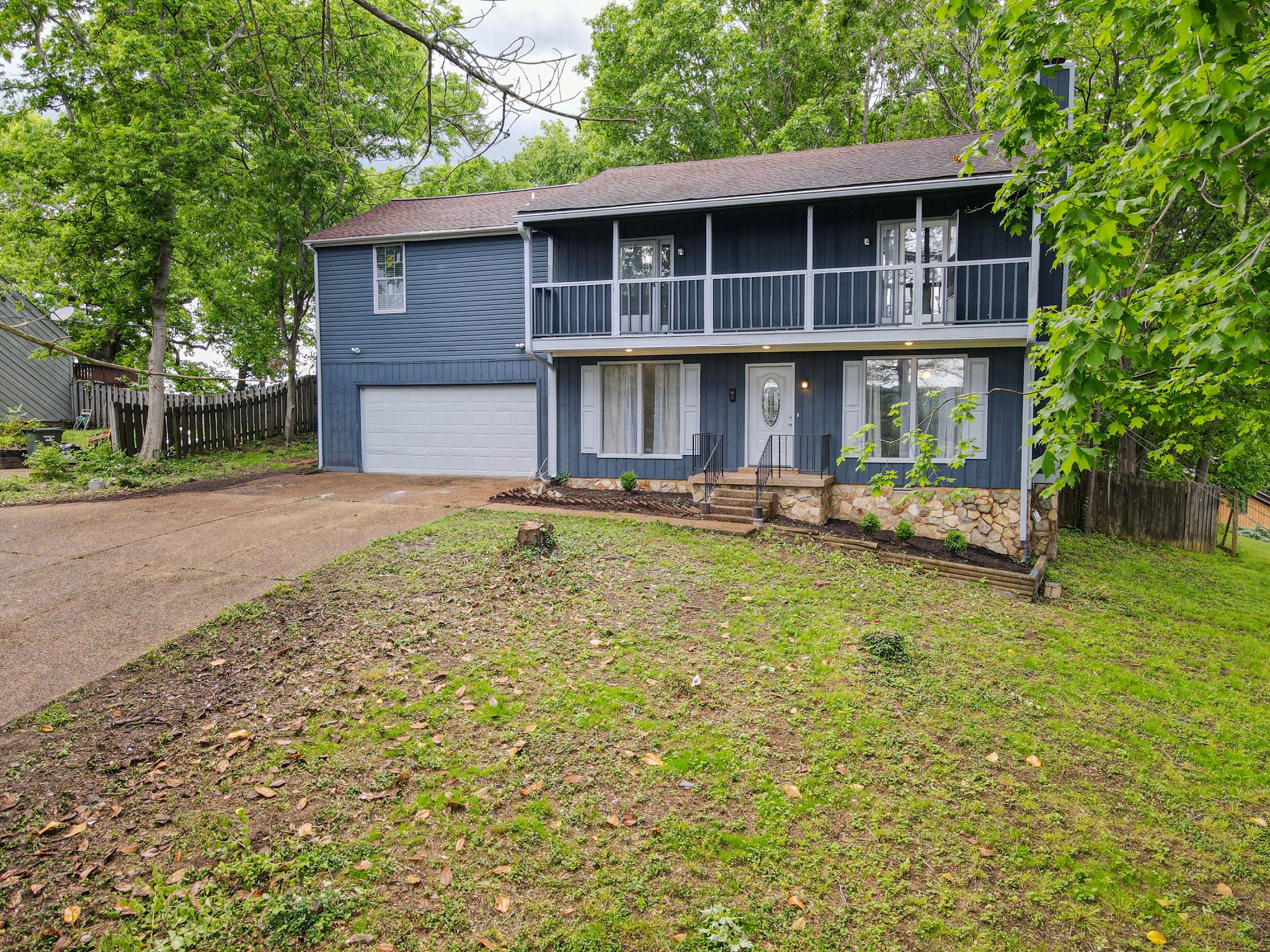 608 River Ridge Ct