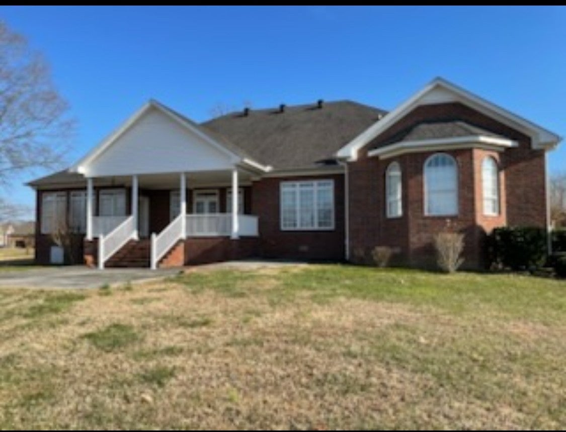 107 Heritage Cir