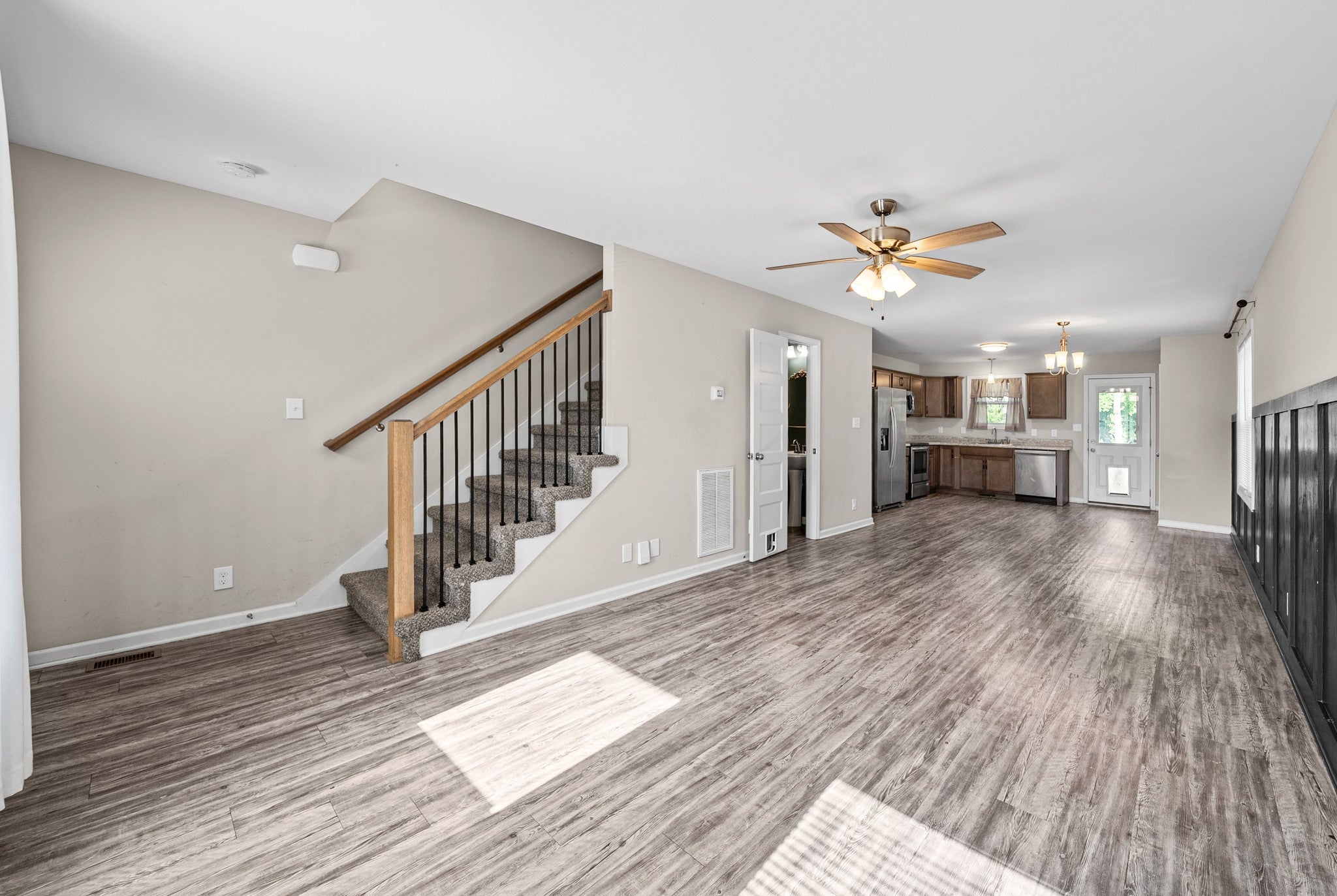 925 Oak Ln