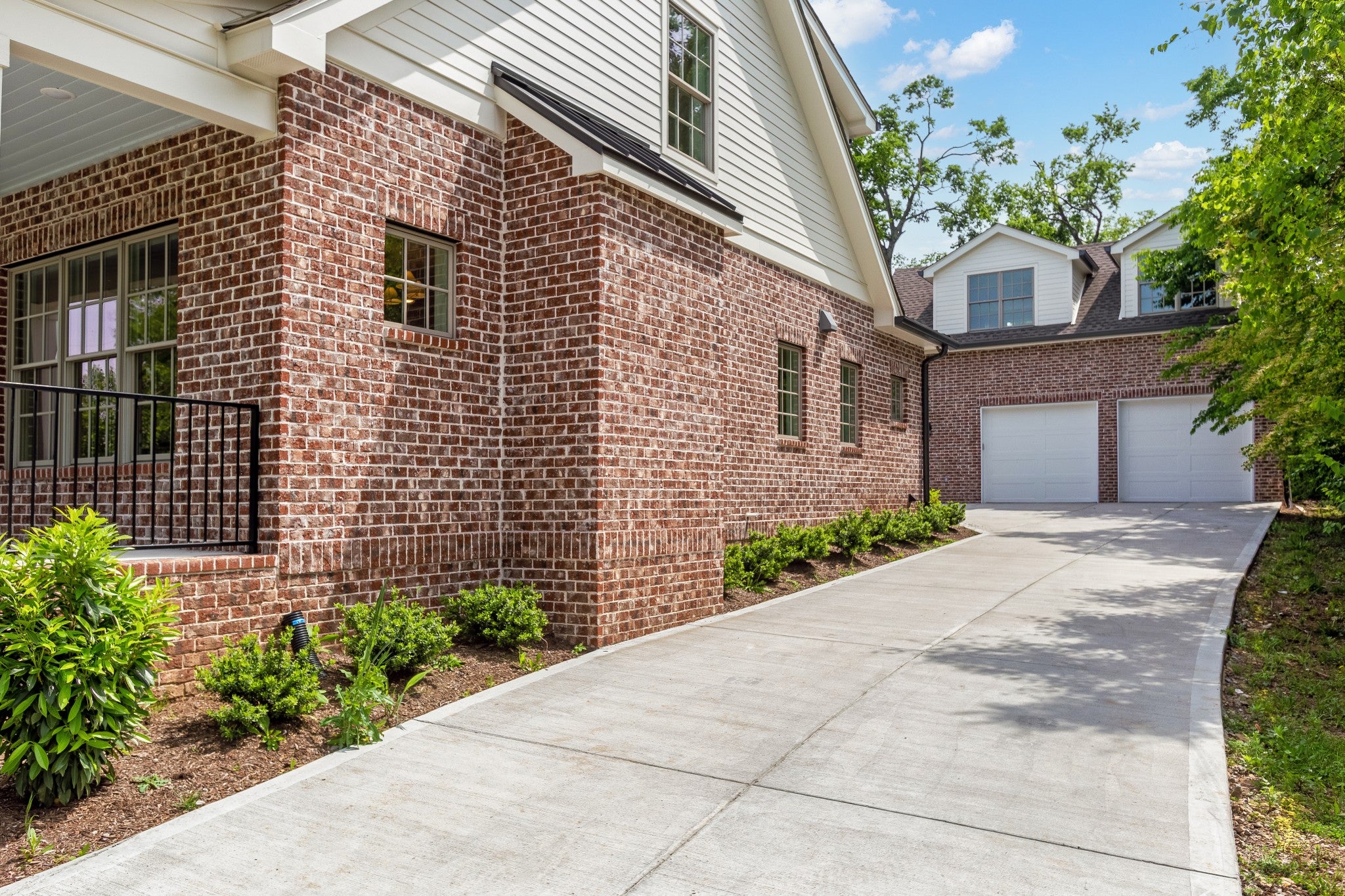 1413 Clifton Ln A & B