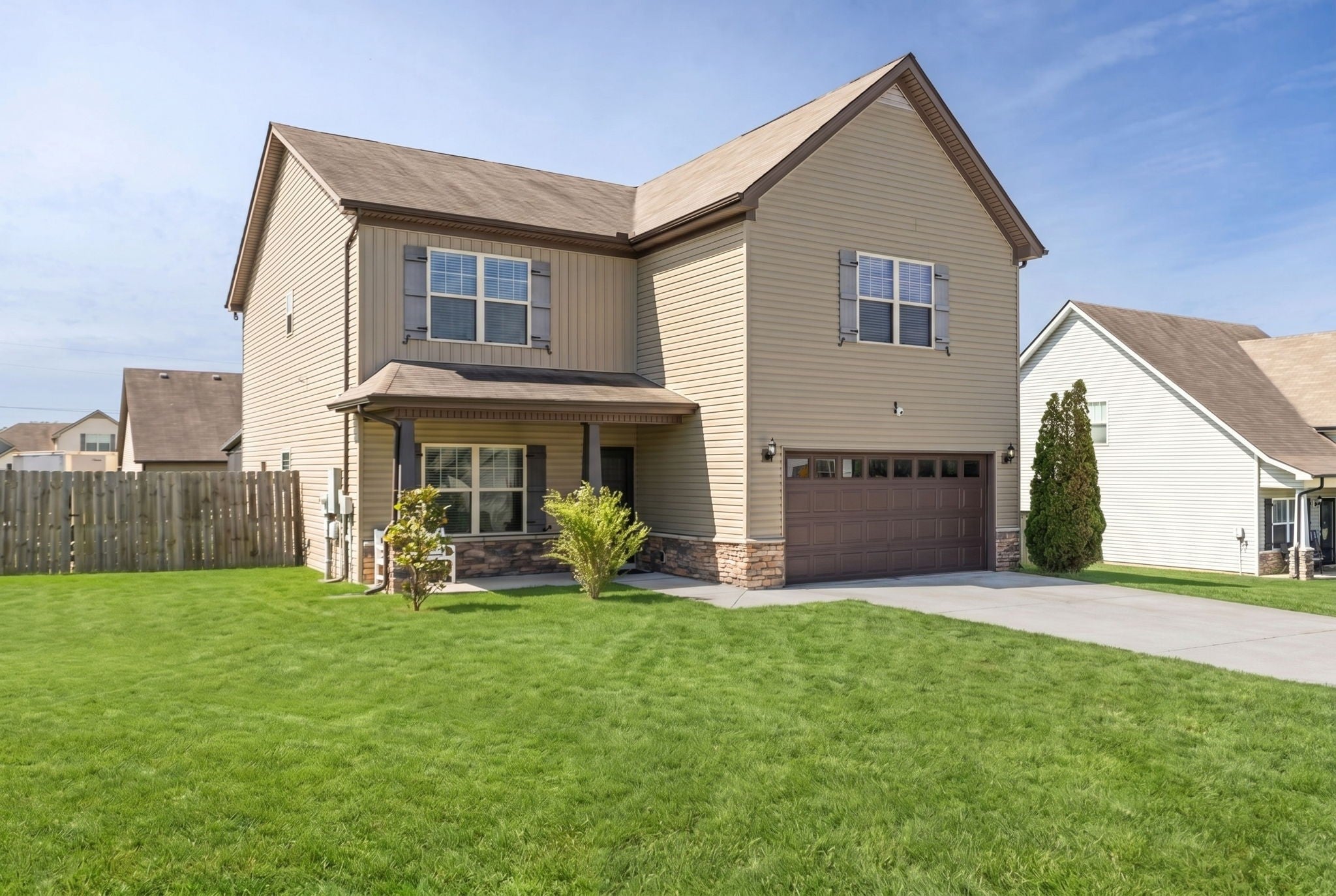 1431 Halverson Dr