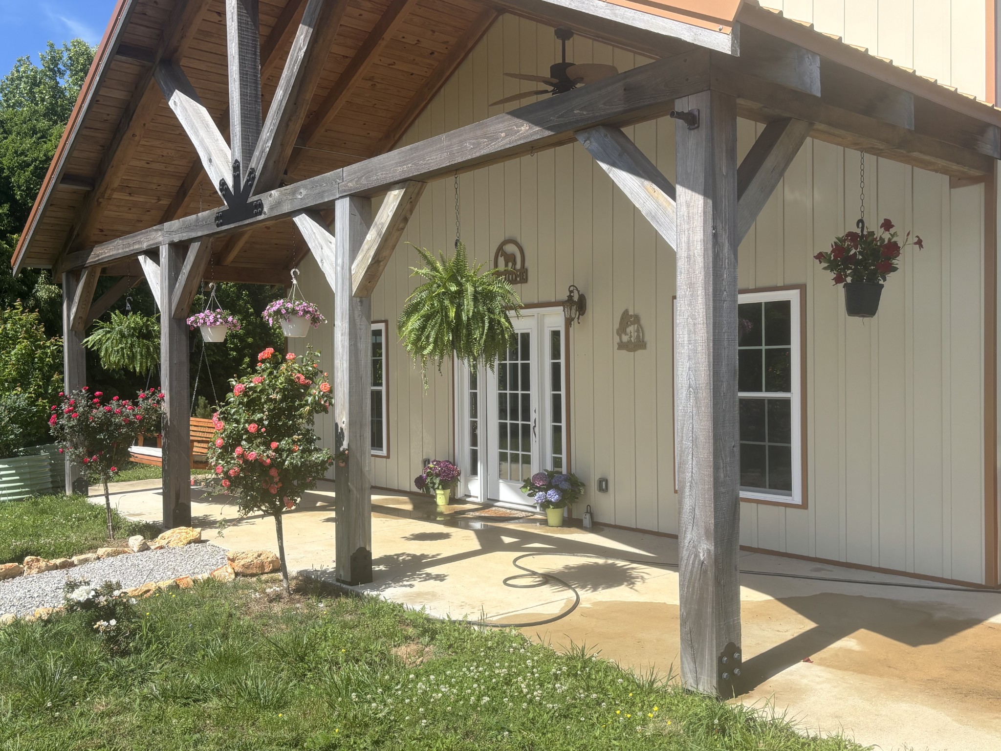 1221 Johnson Branch Rd