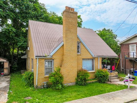 102 W Sparta St McMinnville TN 37110