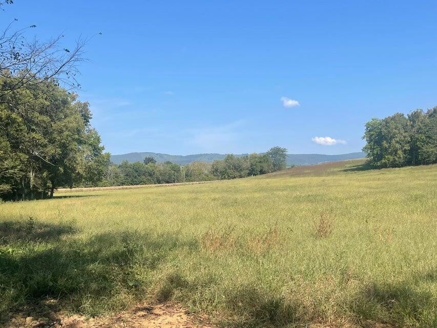 12 Upper East Valley