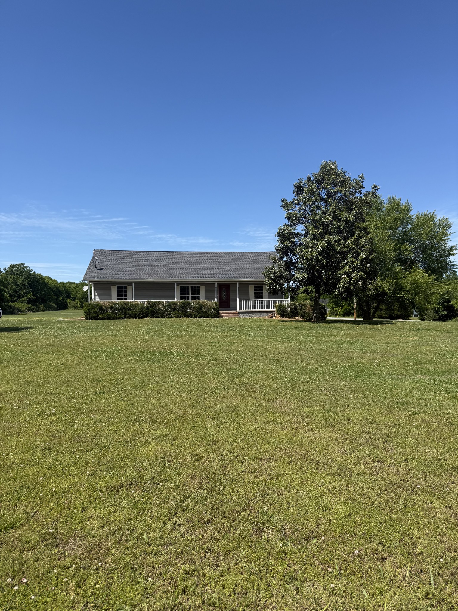 126 Simmons Ln