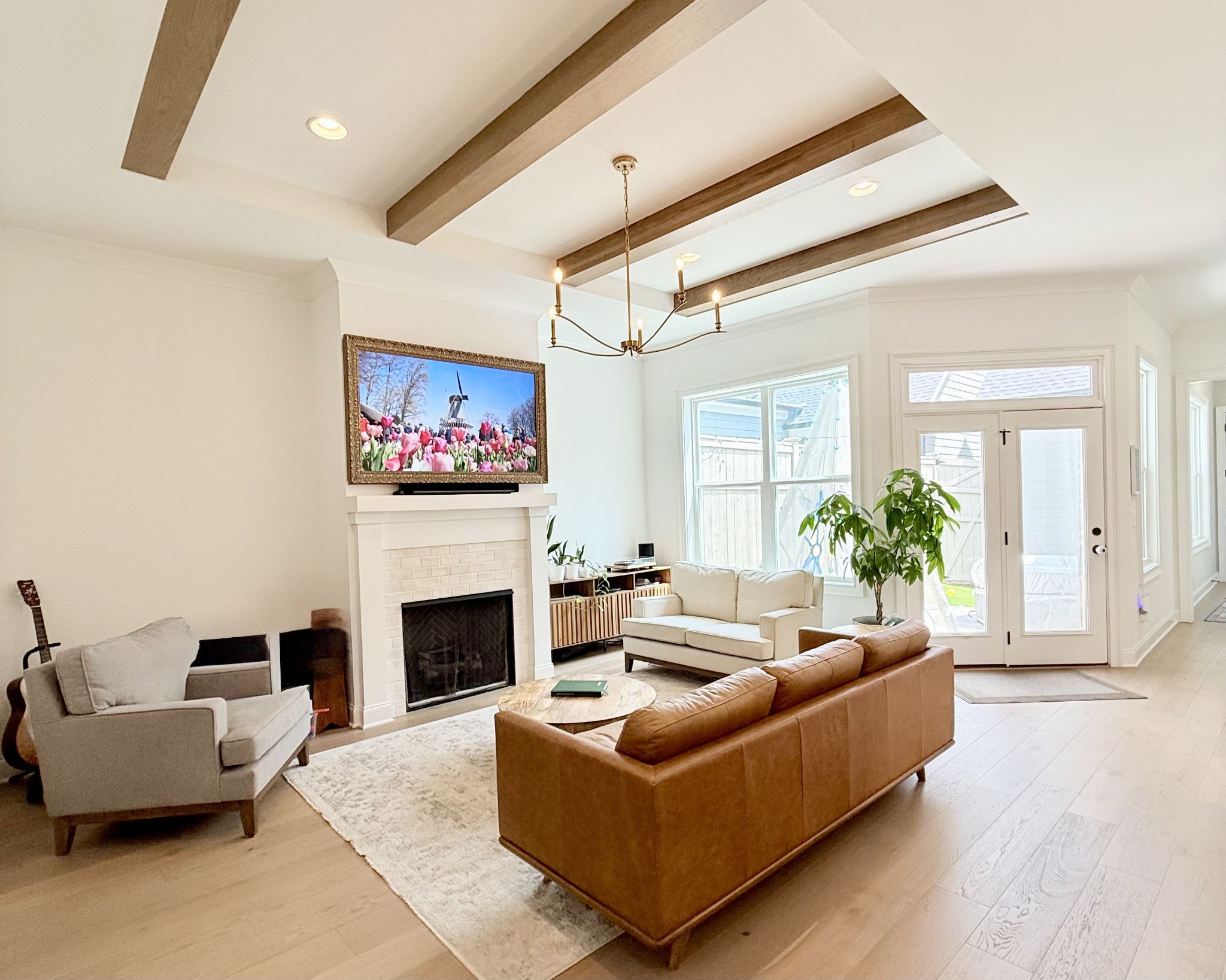 3006 Long Branch Cir