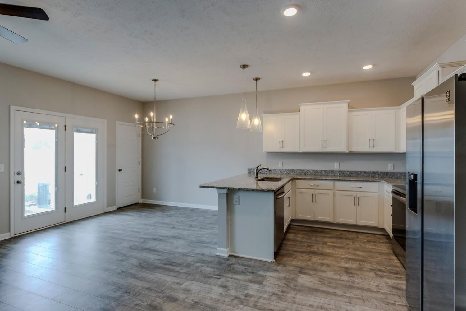 4327 Doral Dr