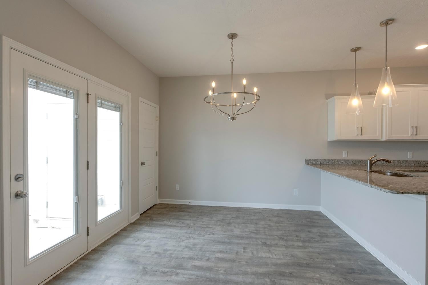 4327 Doral Dr